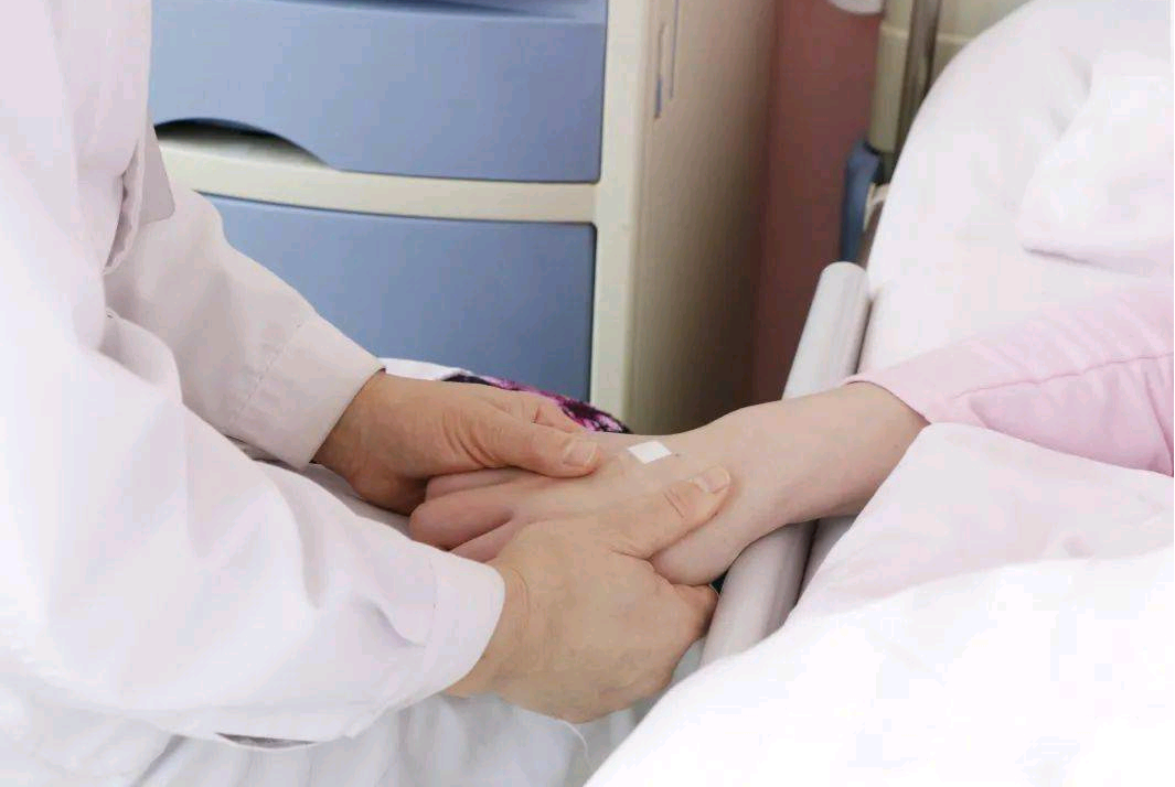 HCG降到多少会生化-借卵代生男孩